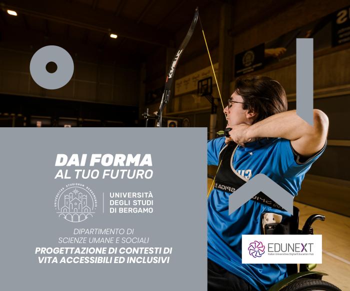 Banner progettazione di contesti di vita accessibili ed inclusivi. Ragazzo su sedia a rotelle che si allena a tiro con l'arco.